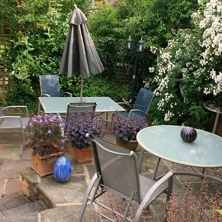 ゲストハウス House