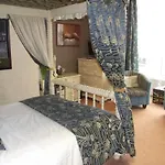 House 4*