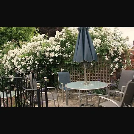 House 4* York
