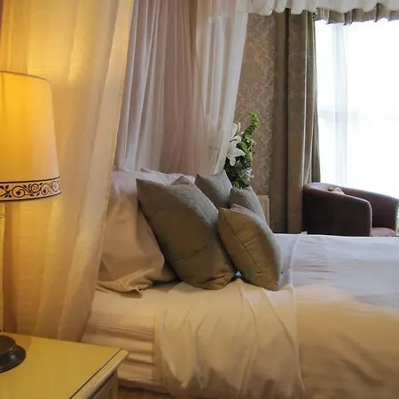 House Guest house