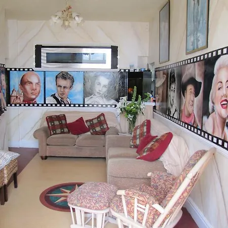 House 4*