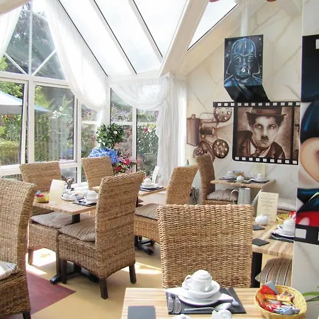 House 4*