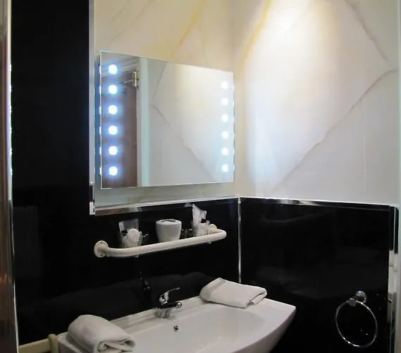 ゲストハウス House